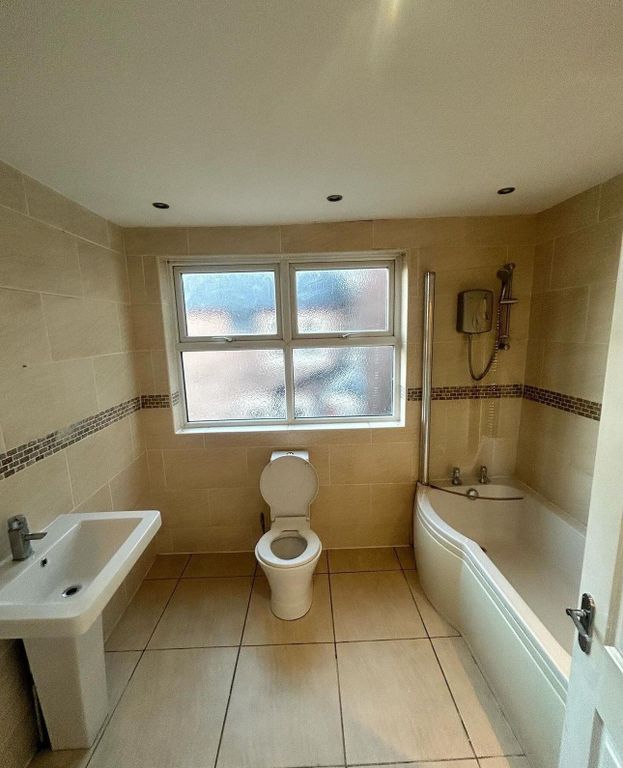 Property photo 2 of 11 Gallery