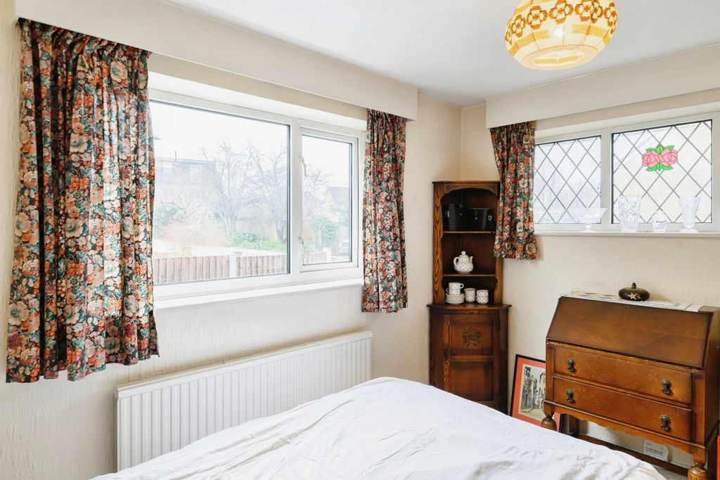 Property photo 3 of 15