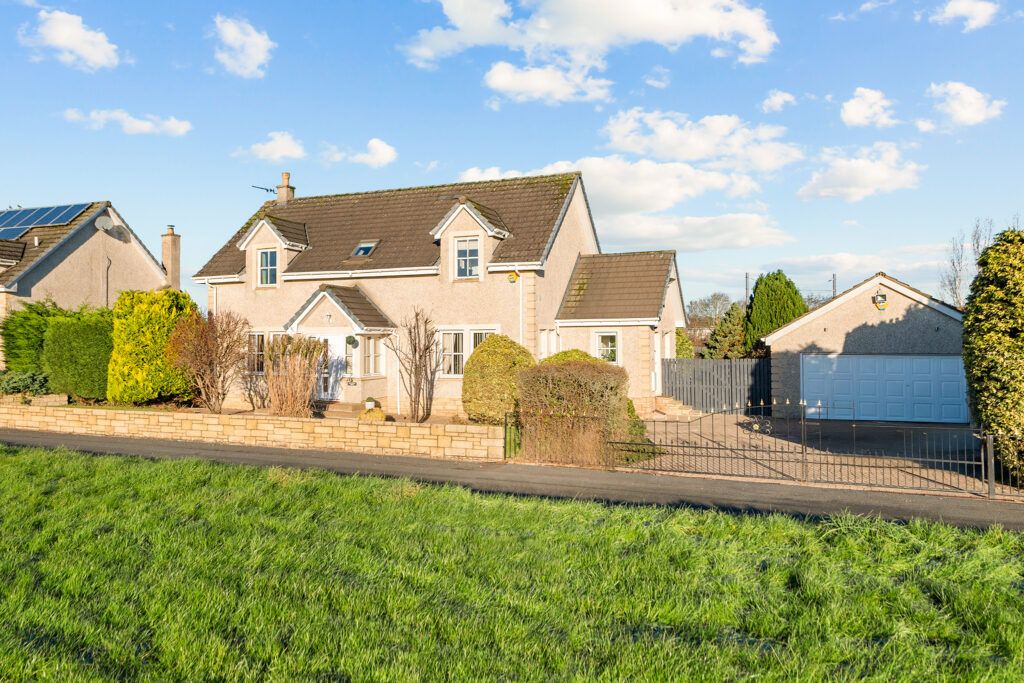 Property photo 1 of 31