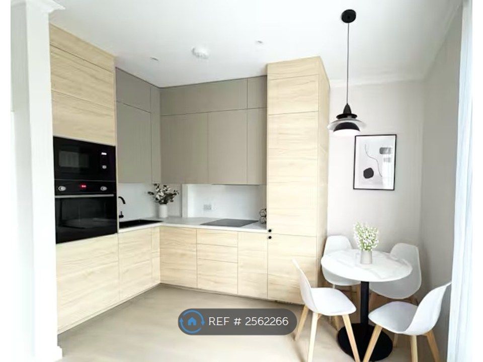 Property photo 1 of 9 Open Plan Kitchen