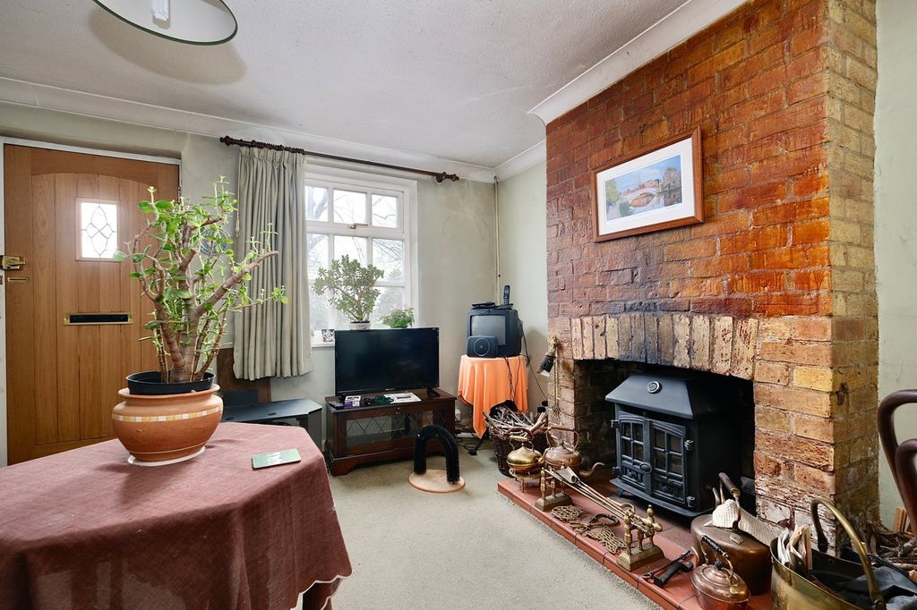 Property photo 3 of 13