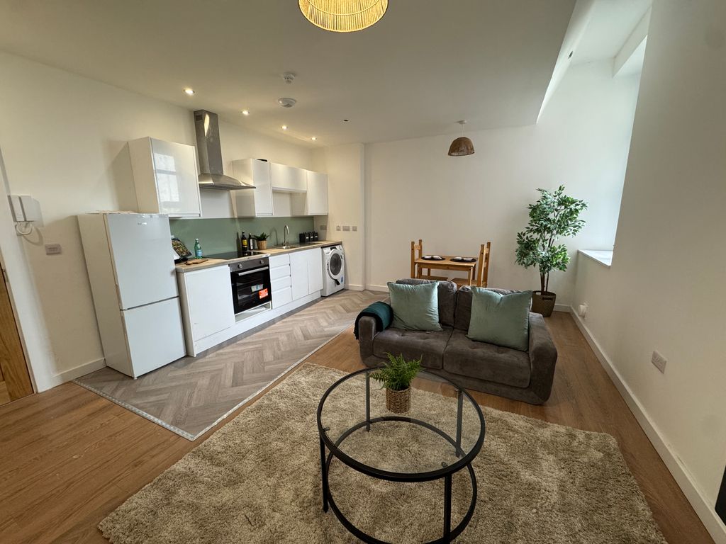 Property photo 1 of 5
