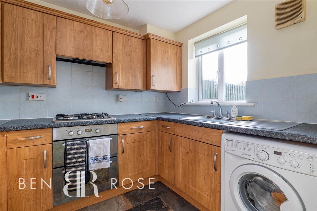 Property photo 3 of 24 Kitchen