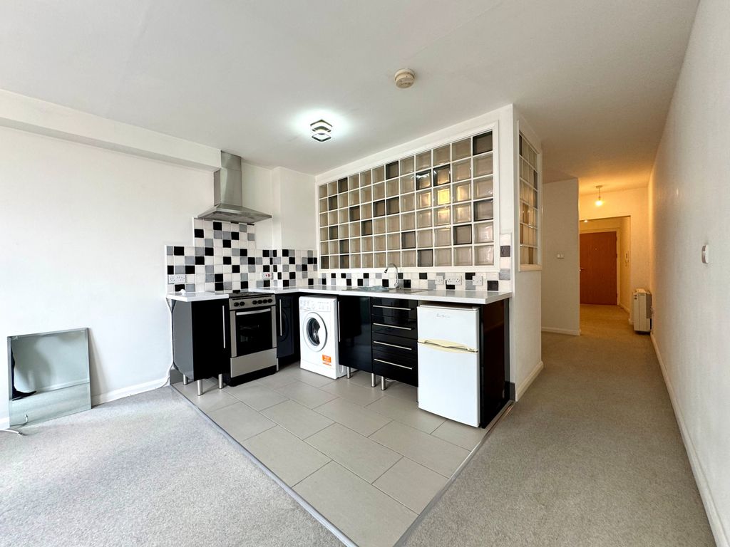 Property photo 2 of 6 Gallery