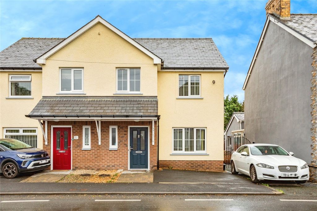 Property photo 1 of 17 Picture No. 21