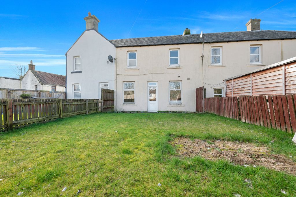 Property photo 2 of 21