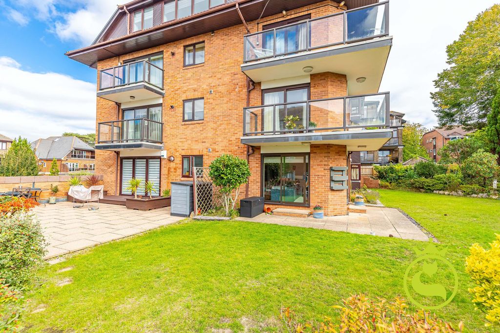 Property photo 1 of 15