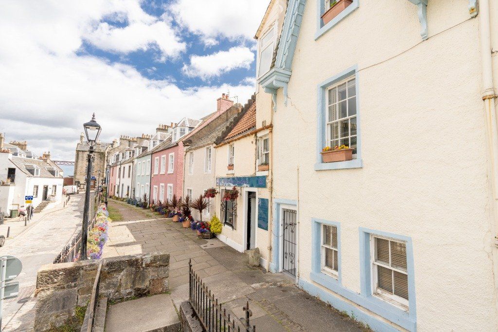 Property photo 1 of 10 Photo 1