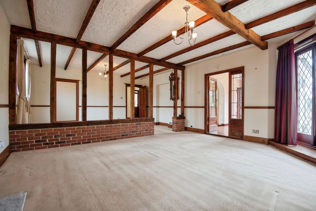 Property photo 2 of 21 Pbox-Img.Jpg