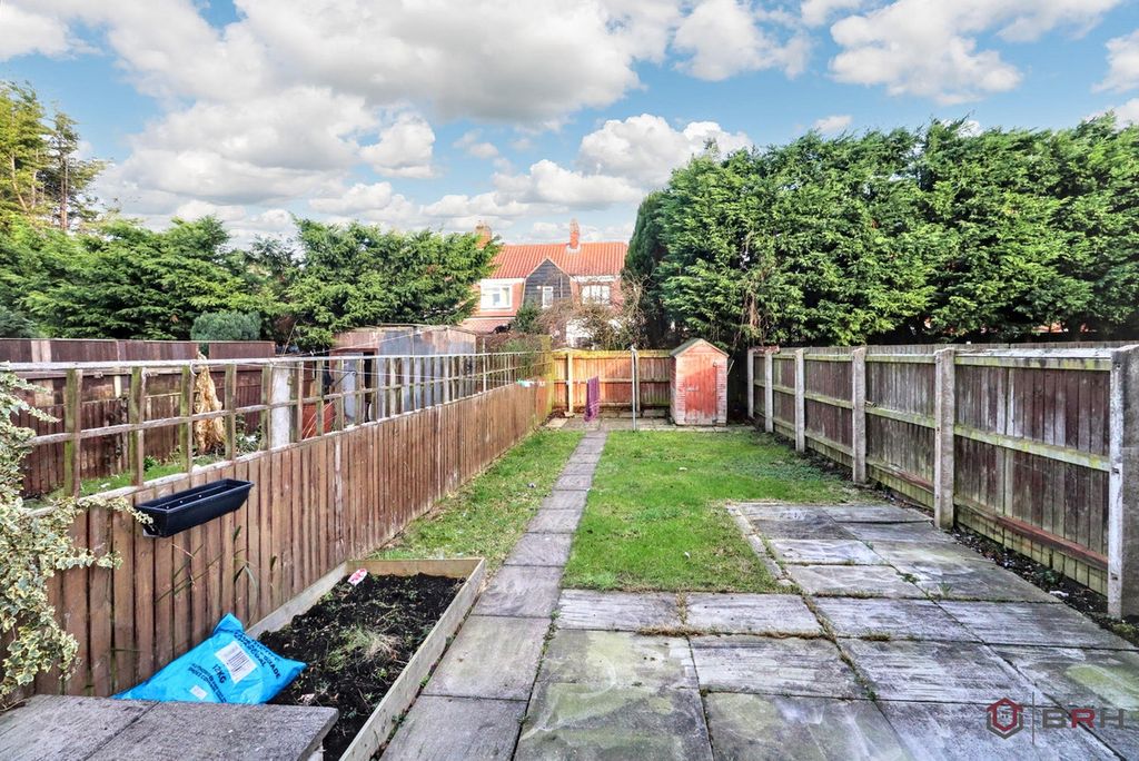 Property photo 2 of 16