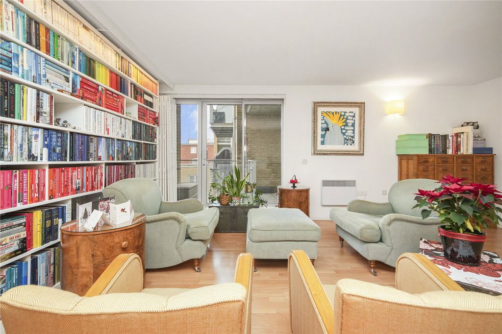 Property photo 2 of 25 Picture No. 36