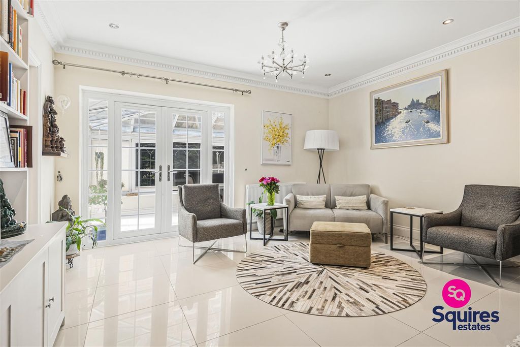 Property photo 1 of 24