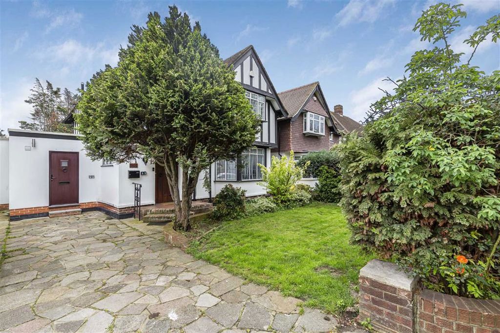 Property photo 1 of 9