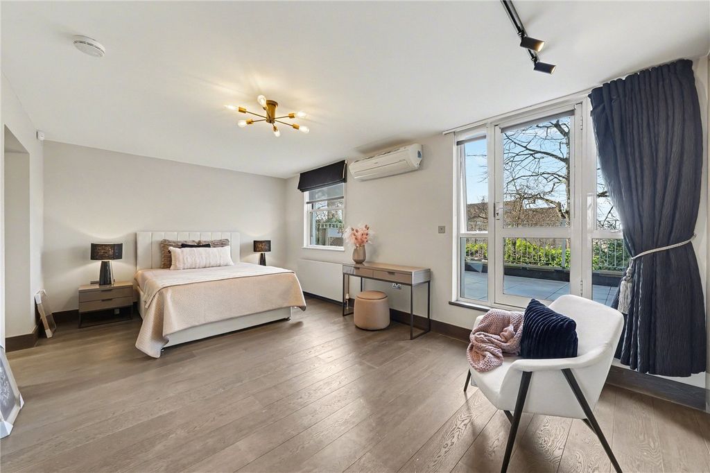 Property photo 3 of 13 Picture No. 49