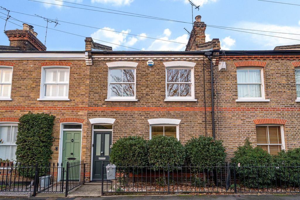 Property photo 1 of 29 External