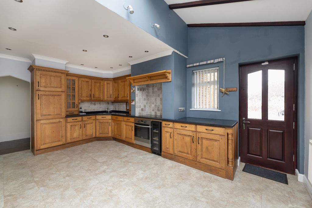 Property photo 3 of 19 Dsc_6196 Copy