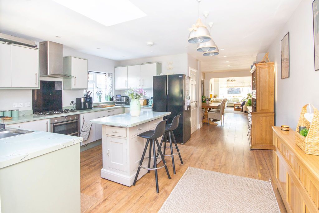 Property photo 2 of 25 Kitchen-Breakfast Room
