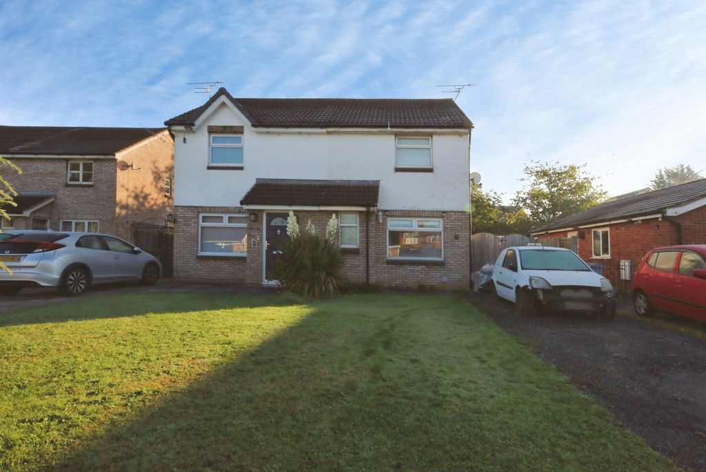 Property photo 1 of 13 Front View