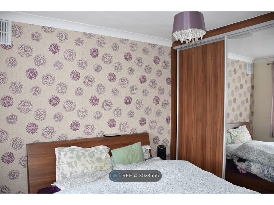 Property photo 2 of 15 Main Bedroom