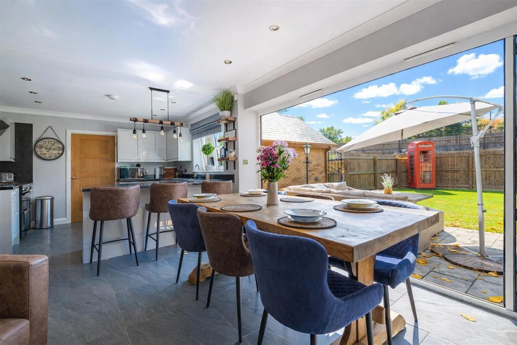 Property photo 2 of 25 6Ffb24c5-d071-4308-Af2A-3E3Ef43894Be.Png