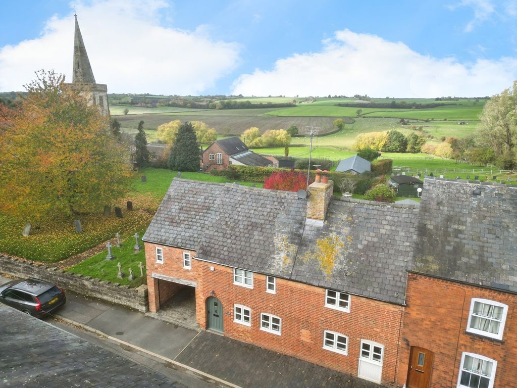 Property photo 2 of 36