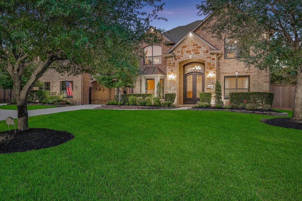Property photo 1 of 48