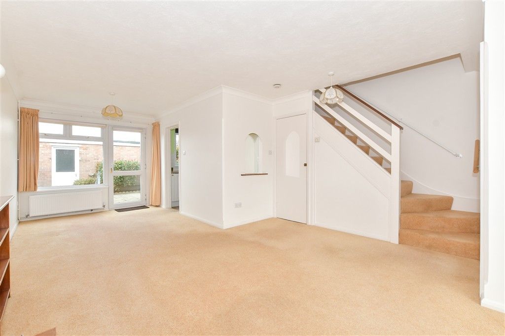 Property photo 3 of 12 Internal Feature