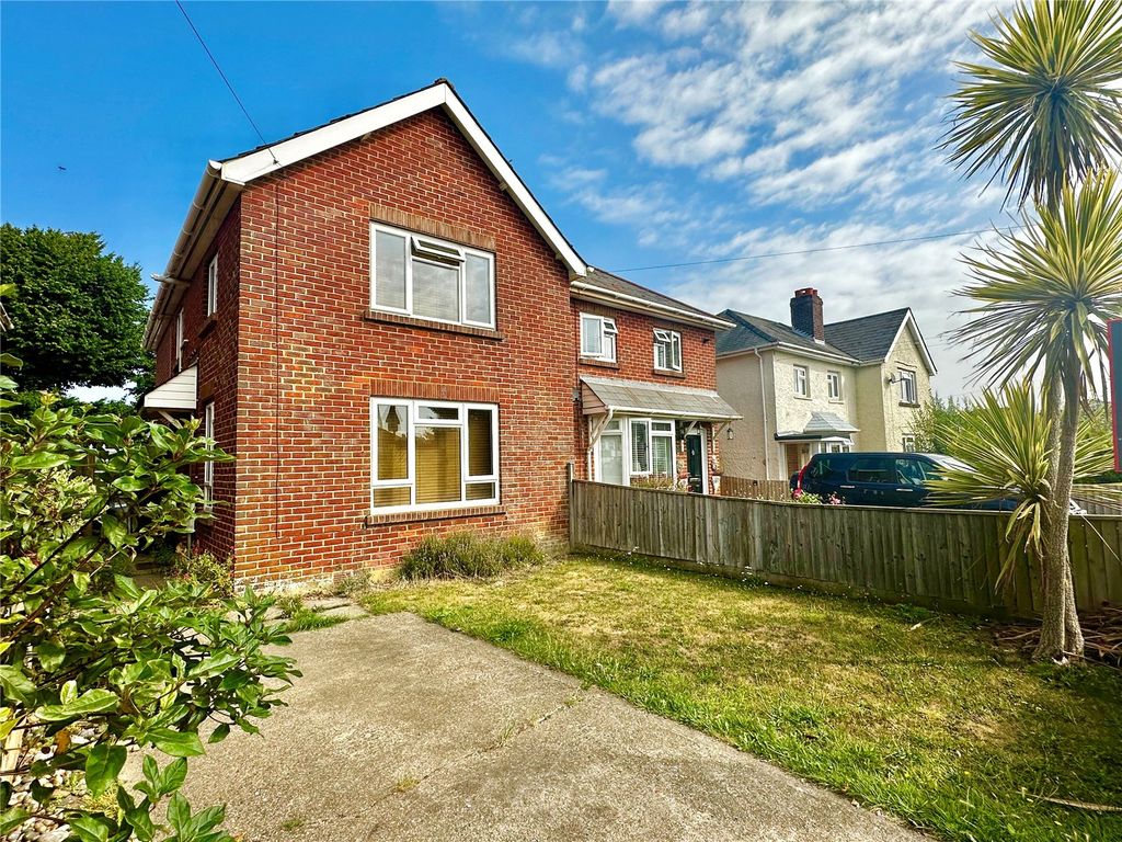 Property photo 2 of 13 Picture No. 30