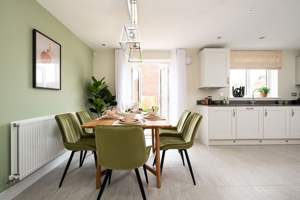 Property photo 1 of 13 Beautiful Dining Room With Double Door Opening To The Garden