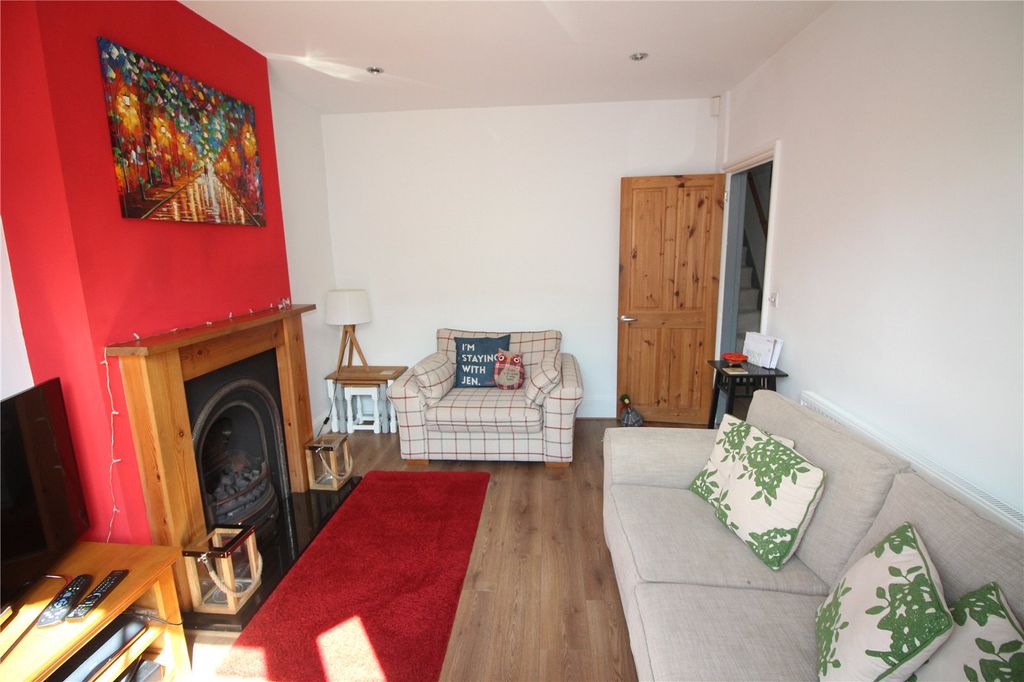 Property photo 2 of 12 Picture No. 09