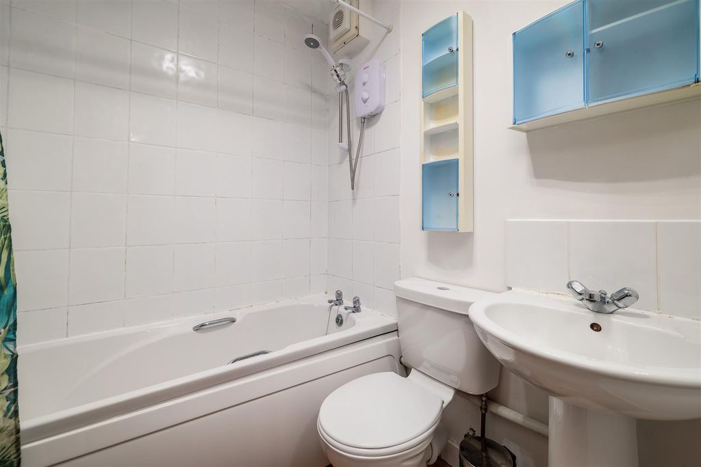Additional image 8 of 1 bed flat for saleKing Street, Plymouth PL1