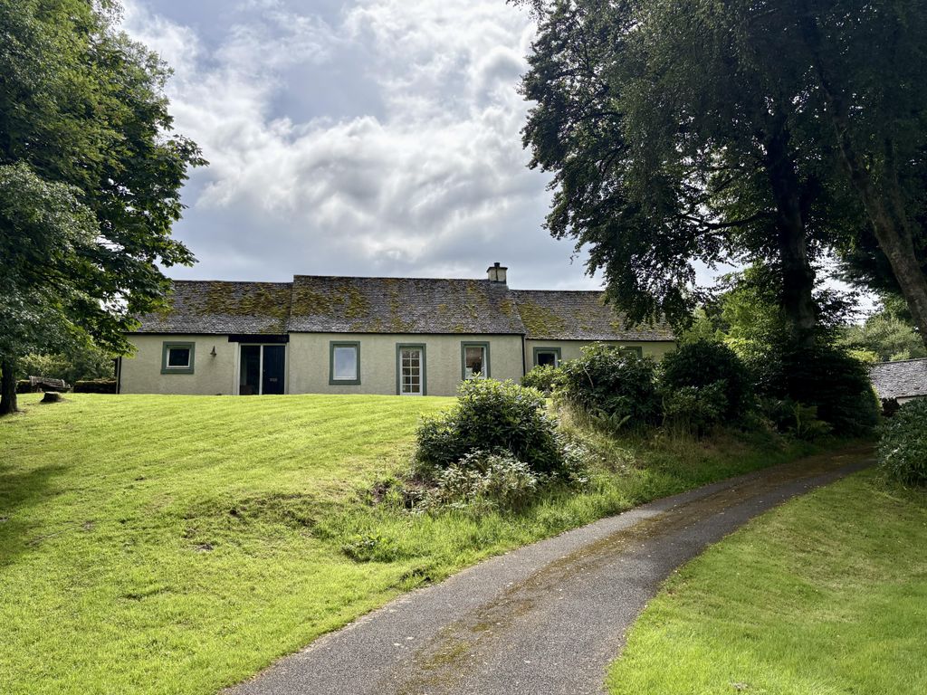 Property photo 1 of 5
