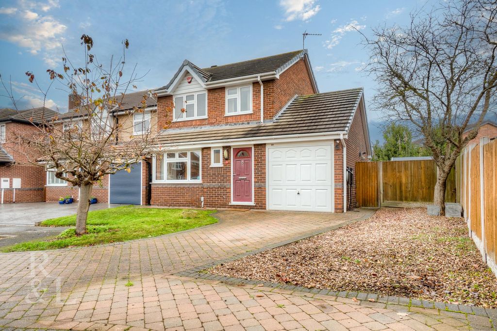 Property photo 1 of 27 Rush Leys  (13).Jpg