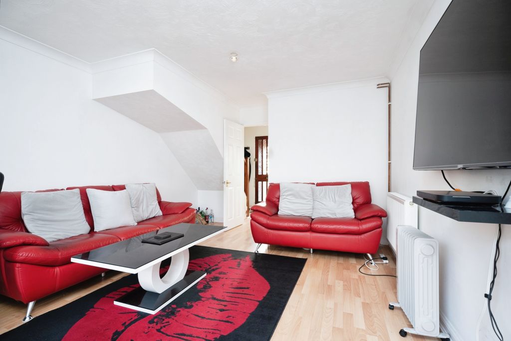 Property photo 2 of 15