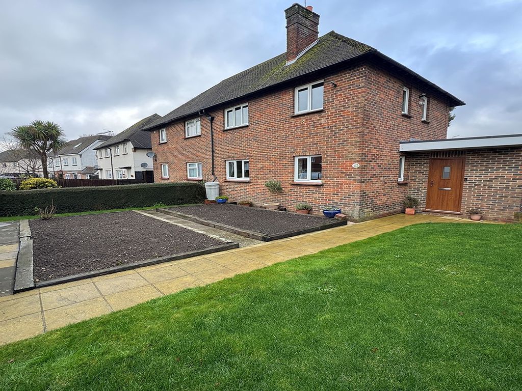 Property photo 1 of 22 Front And Garden