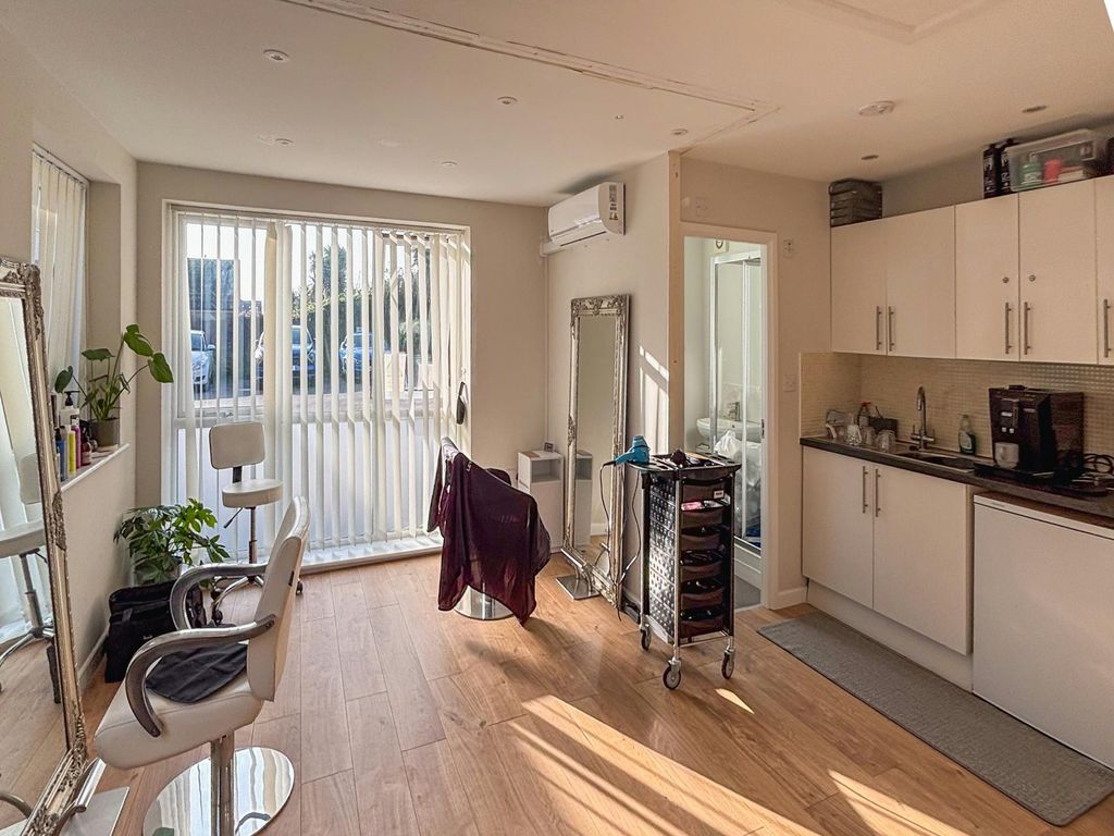 Property photo 3 of 6 2.Jpg