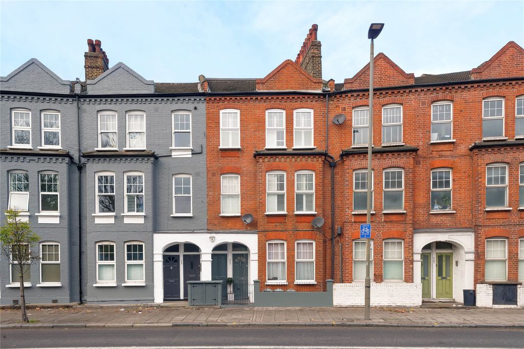 Property photo 3 of 12 Exterior