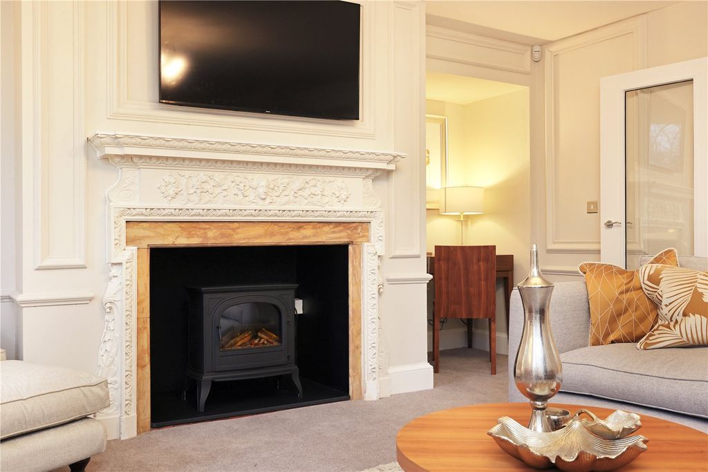 Property photo 3 of 12 Drawing Room