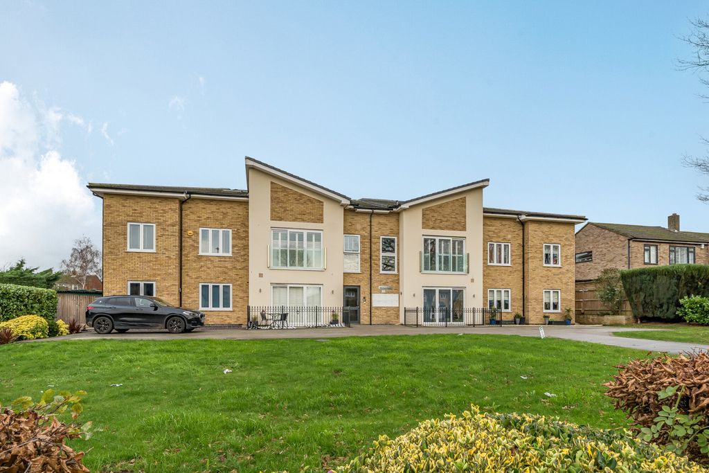 Property photo 1 of 14 External