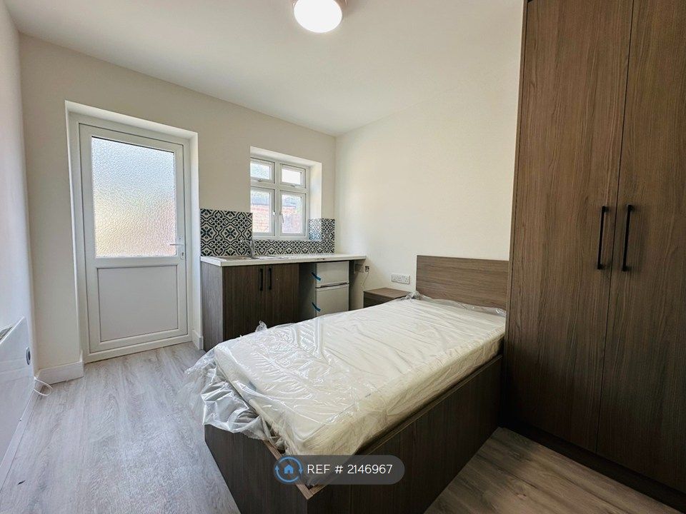 Property photo 1 of 3