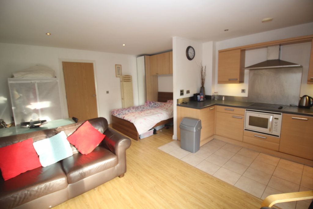 Property photo 2 of 12