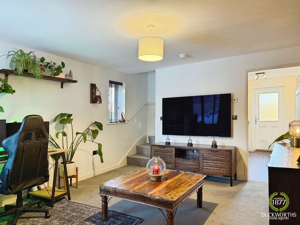 Property photo 2 of 25