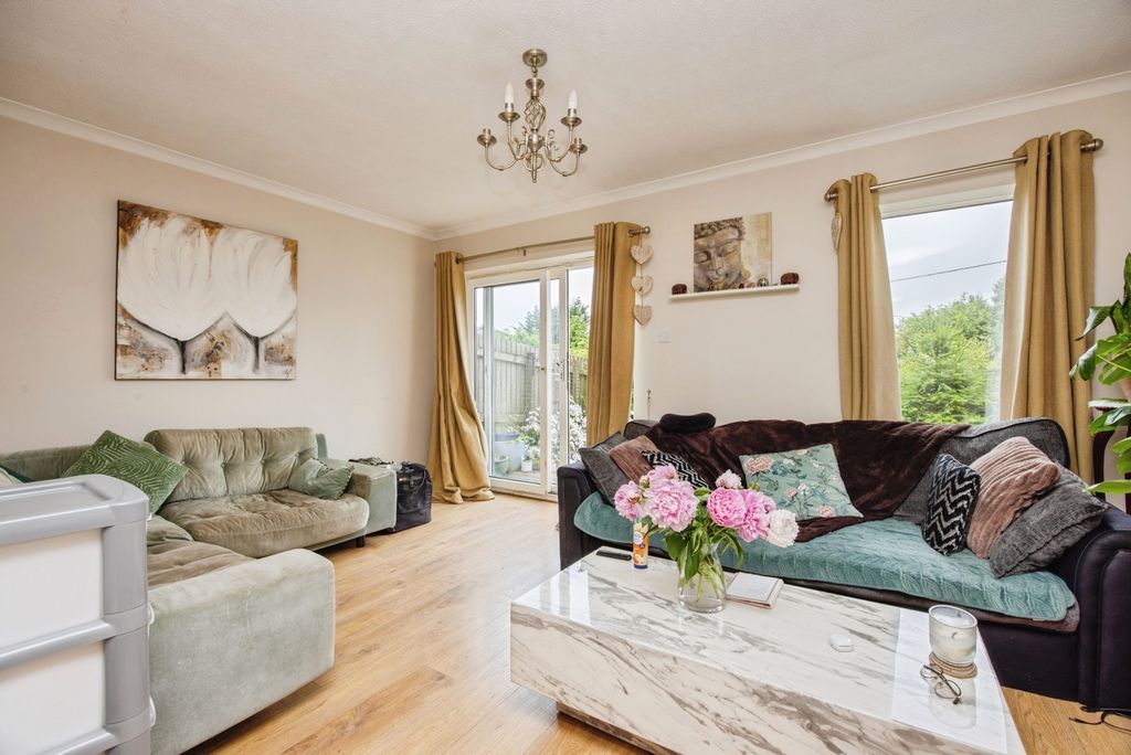Property photo 3 of 23 Pbox-Img.Jpg