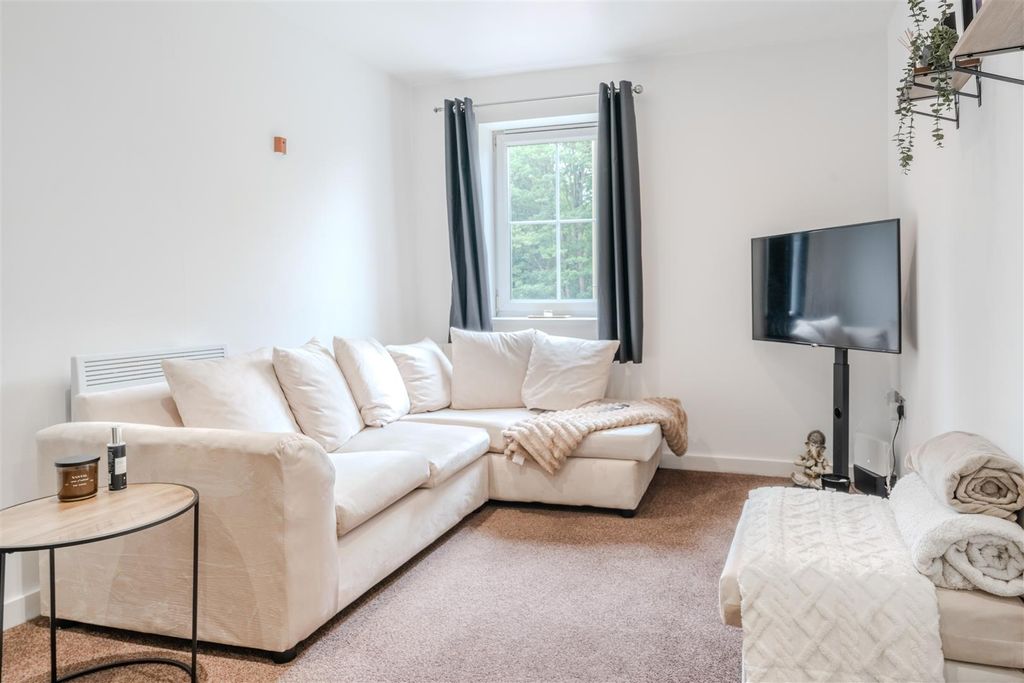 Property photo 3 of 12 -Iwa3Izujkaxshcsmlwgig.Jpg