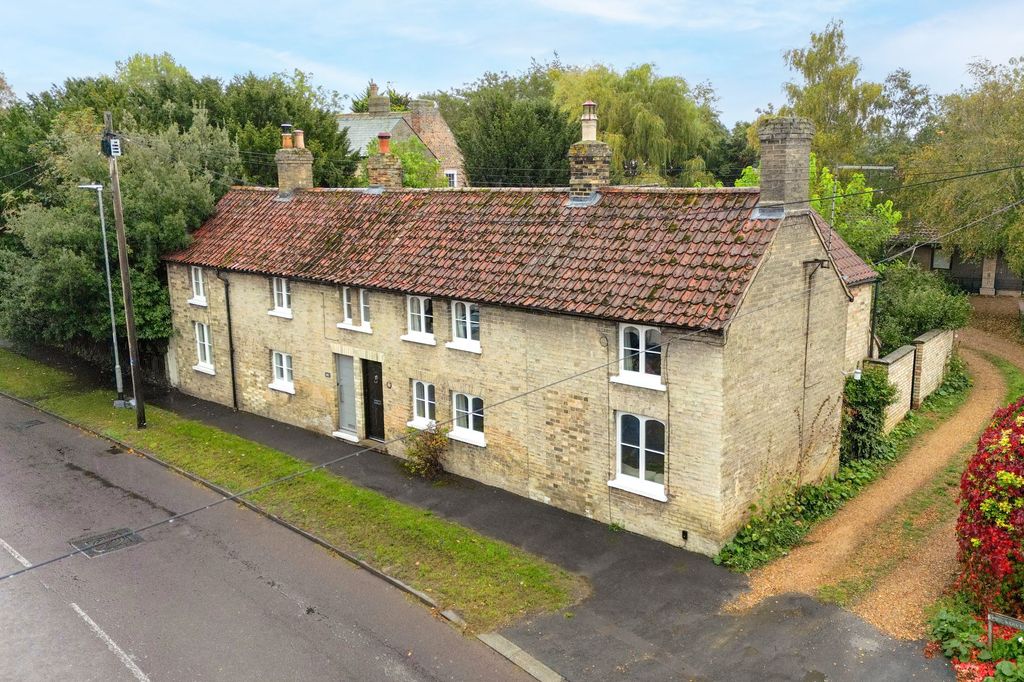 Property photo 1 of 27