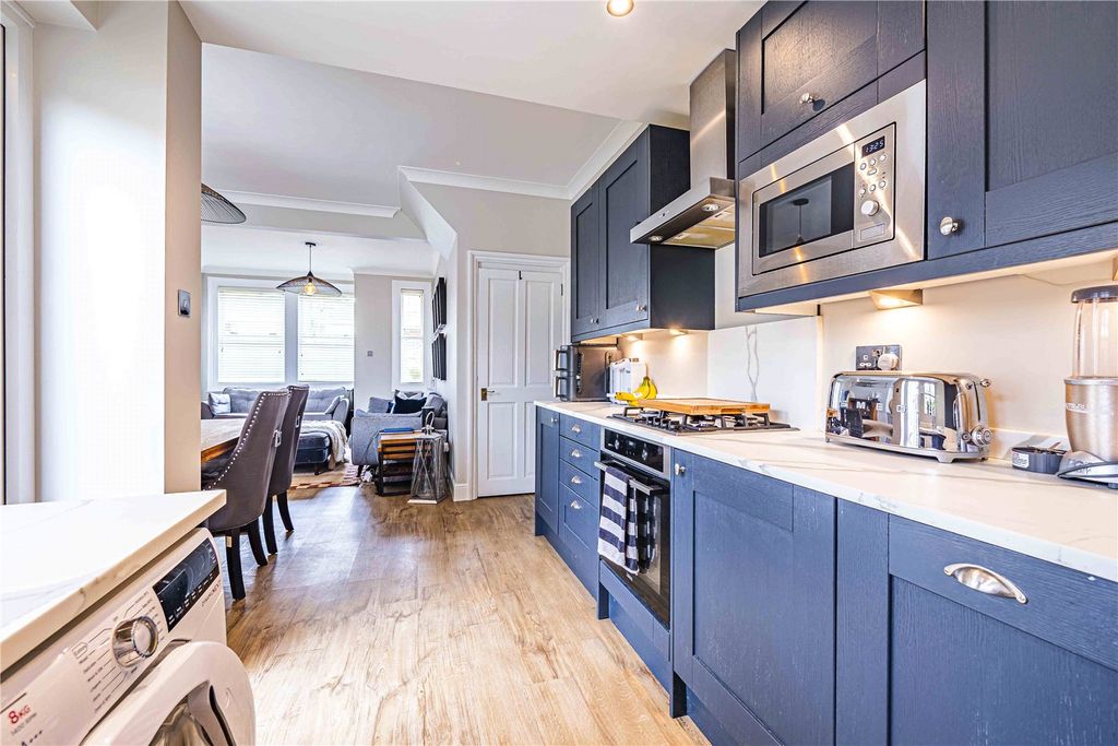 Property photo 3 of 12 Picture No. 01