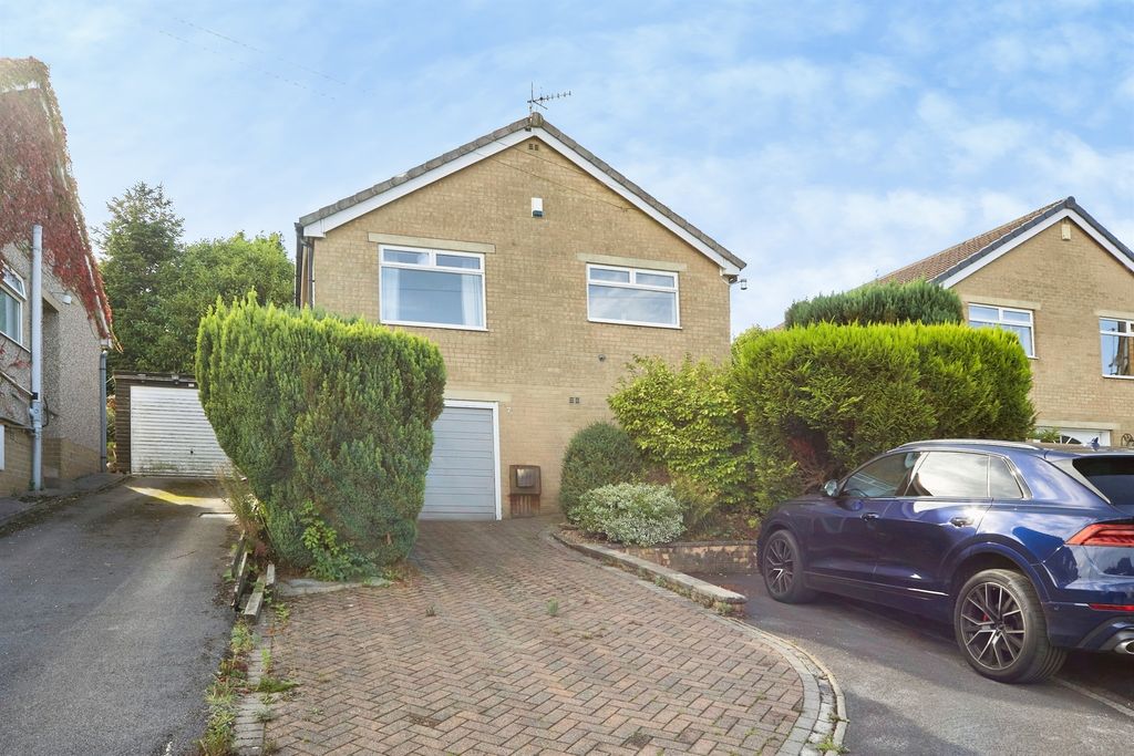 Property photo 1 of 16