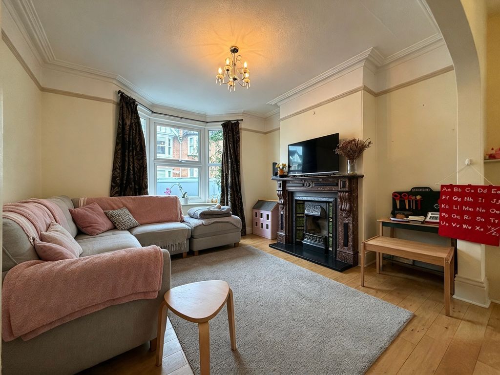 Property photo 2 of 13