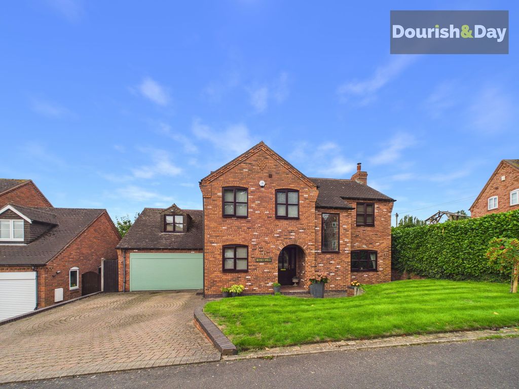 Property photo 2 of 34