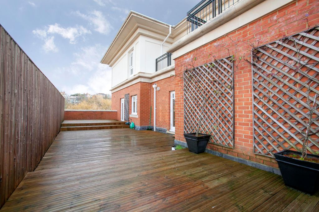 Property photo 3 of 10 Private Terrace